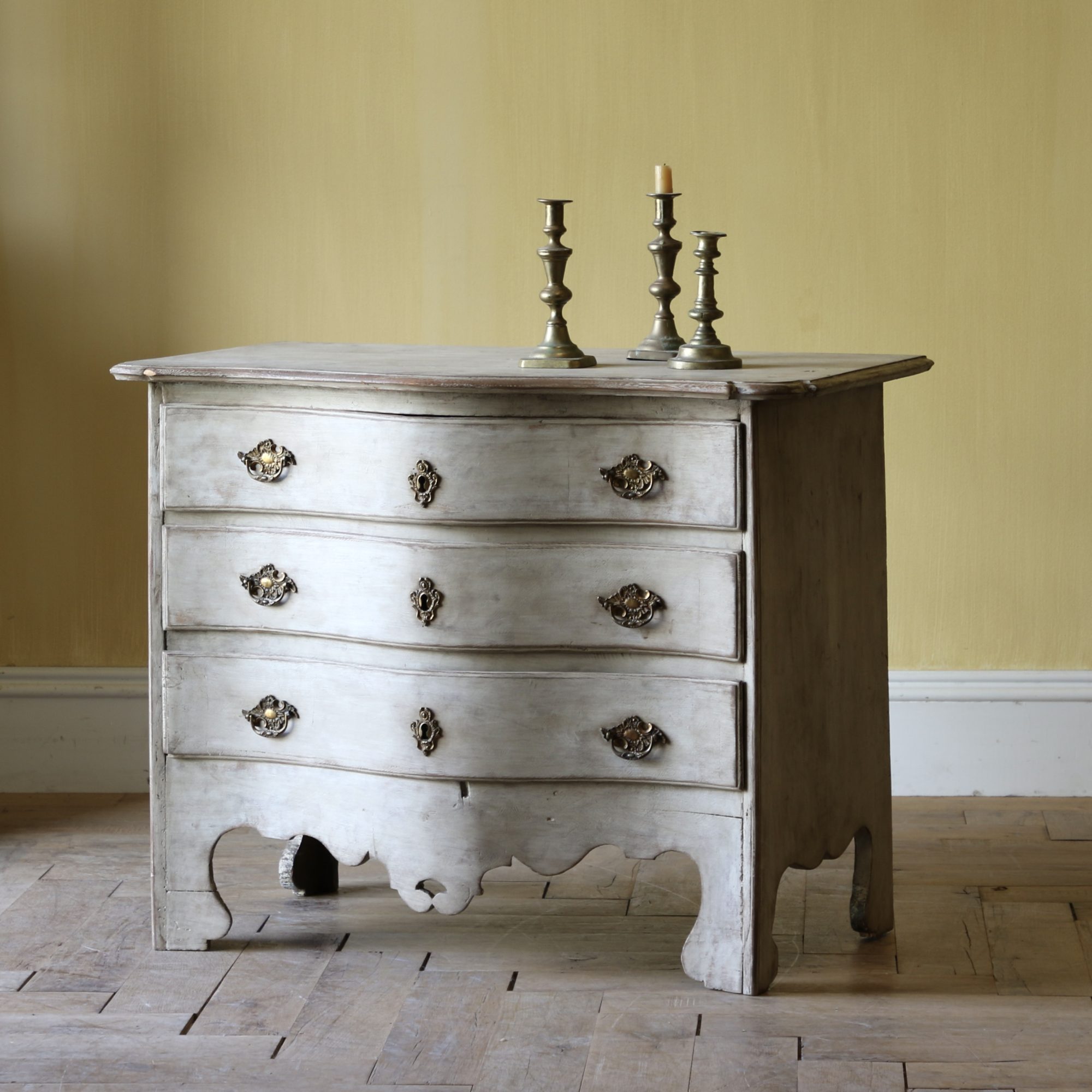 Gustavian Chest of Drawers